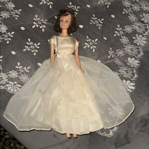 1960's Vintage Brunette Midge Barbie Doll